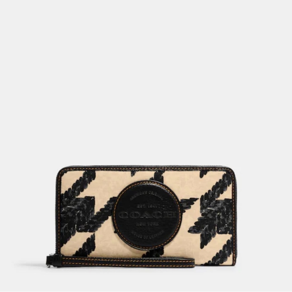 Coach wallet,brand new ,blackish brown with cream color